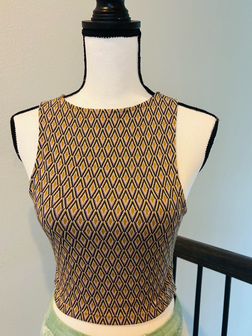 Forever 21 mustard yellow patterned sleeveless crop top